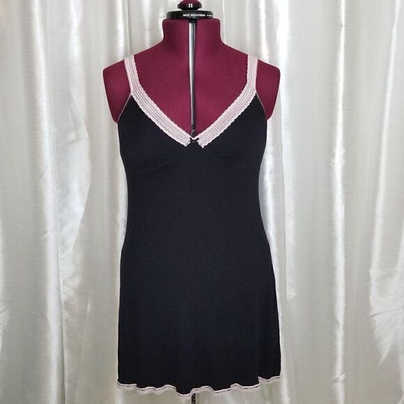 Cosmopolitan Black Chemise (size XL) - Picture 1 of 6